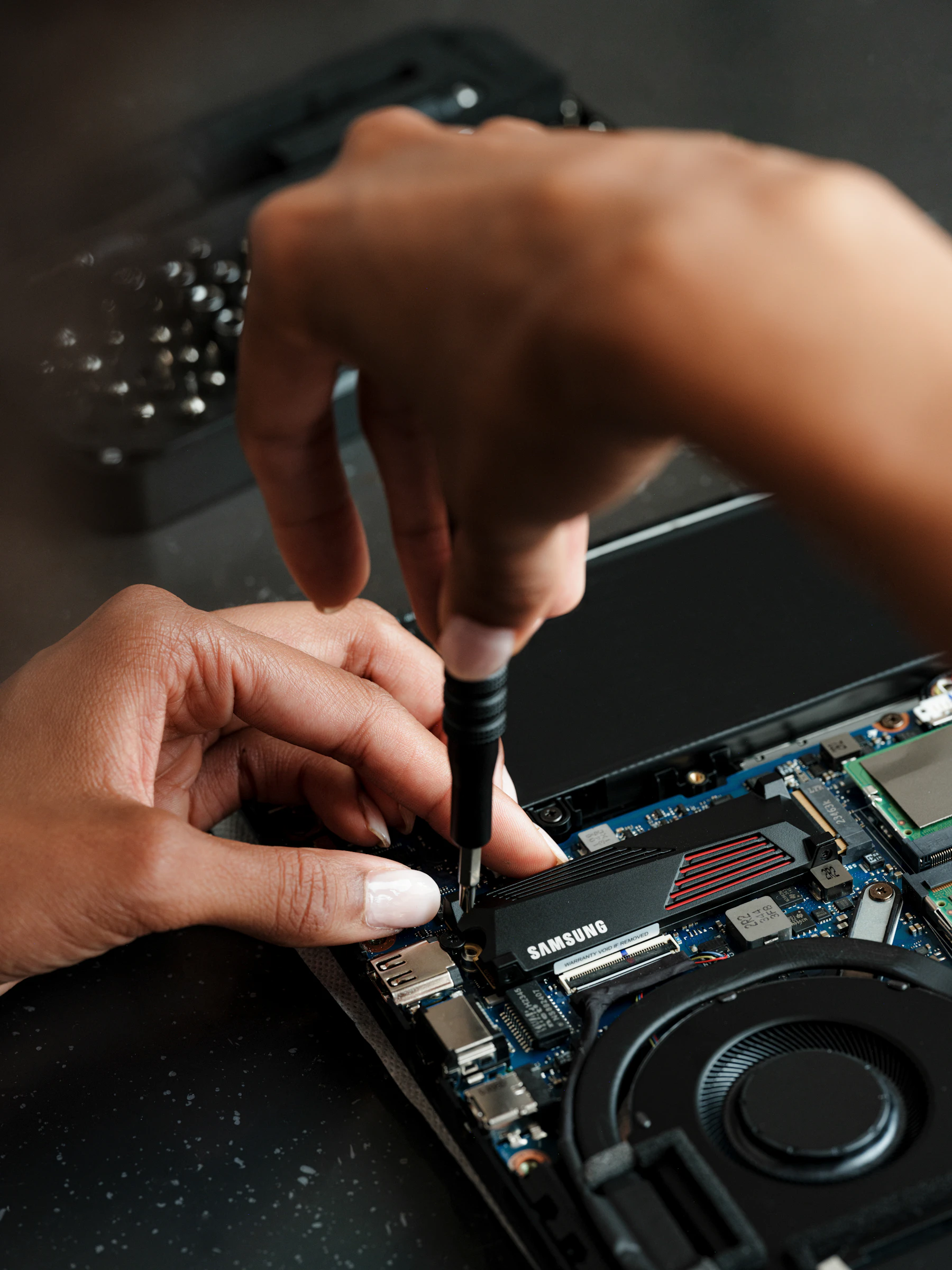 Computer Troubleshooting and Desktop Repairs Melbourne | Desk Flow IT